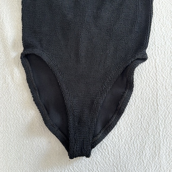 Hunza G Domino Ring Hardware One-Piece Swimsuit, BRAND NEW Black, $270 - Picture 8 of 11